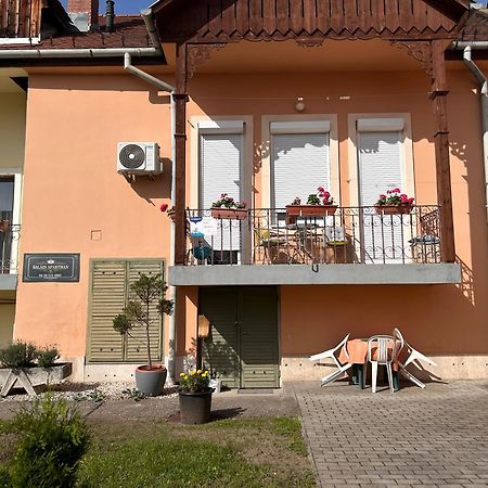 Balazs Apartman Eger Cameră foto