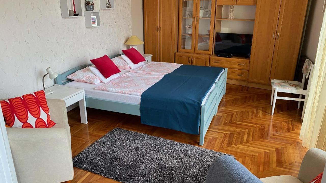 Balazs Apartman Eger Exterior foto