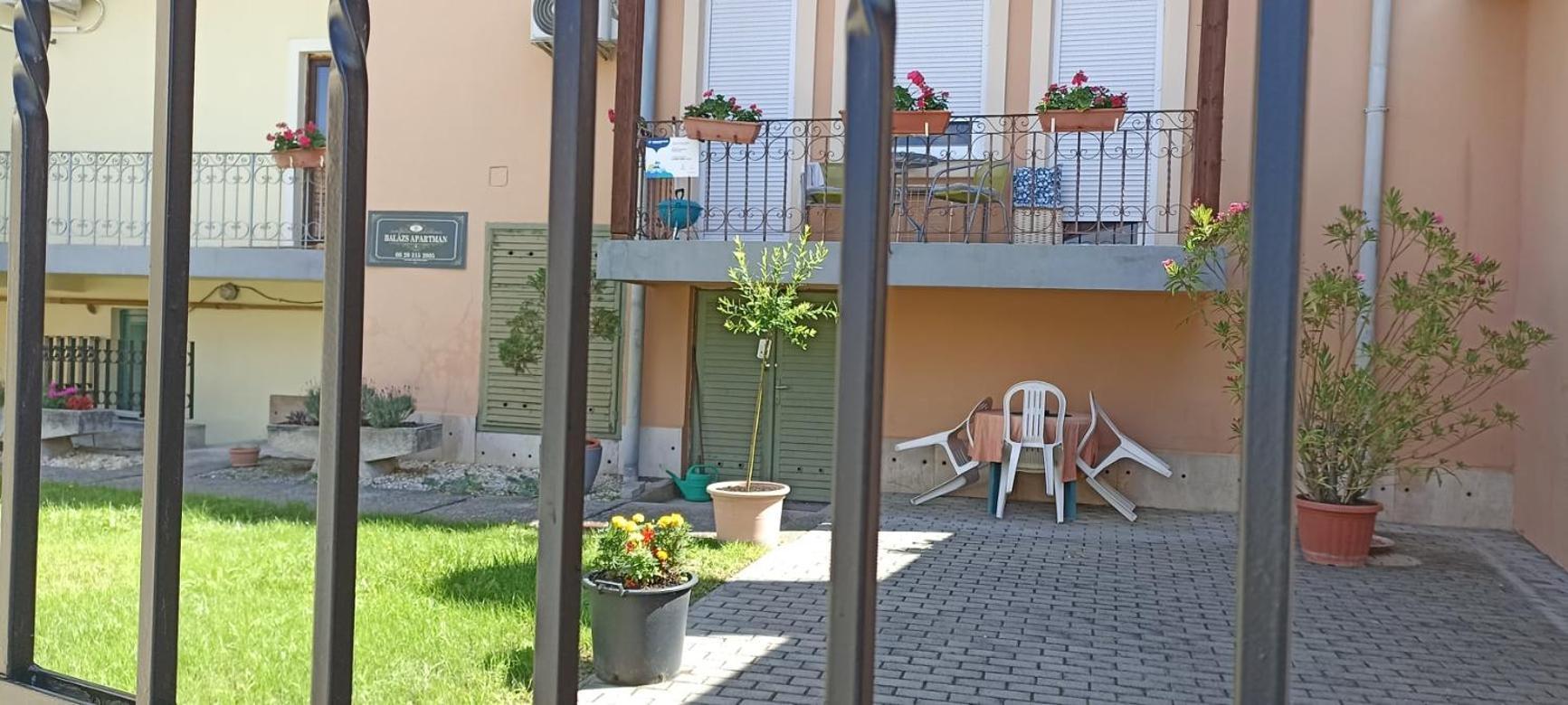 Balazs Apartman Eger Cameră foto